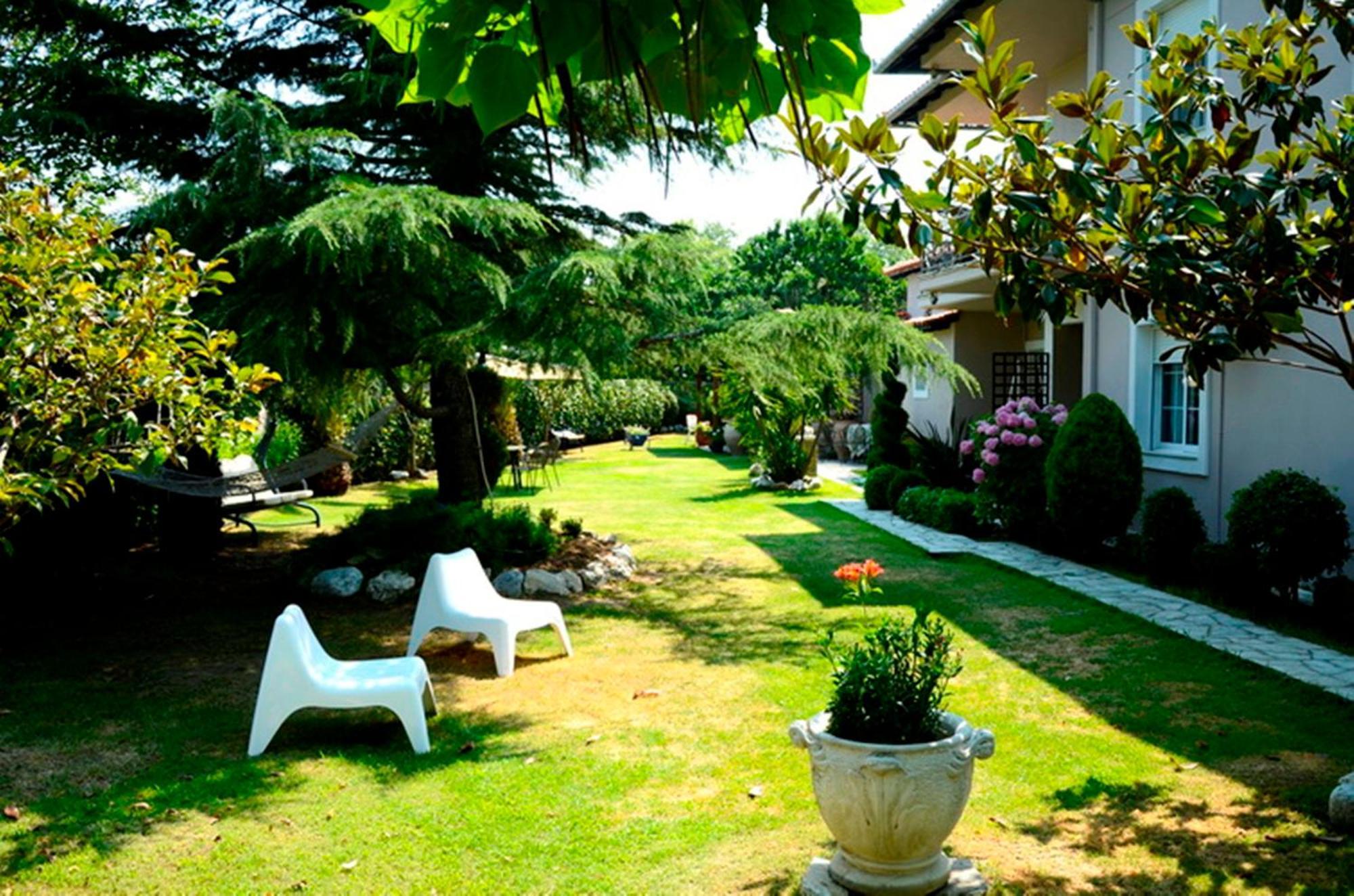 Garden House Apartment Велика Екстериор снимка