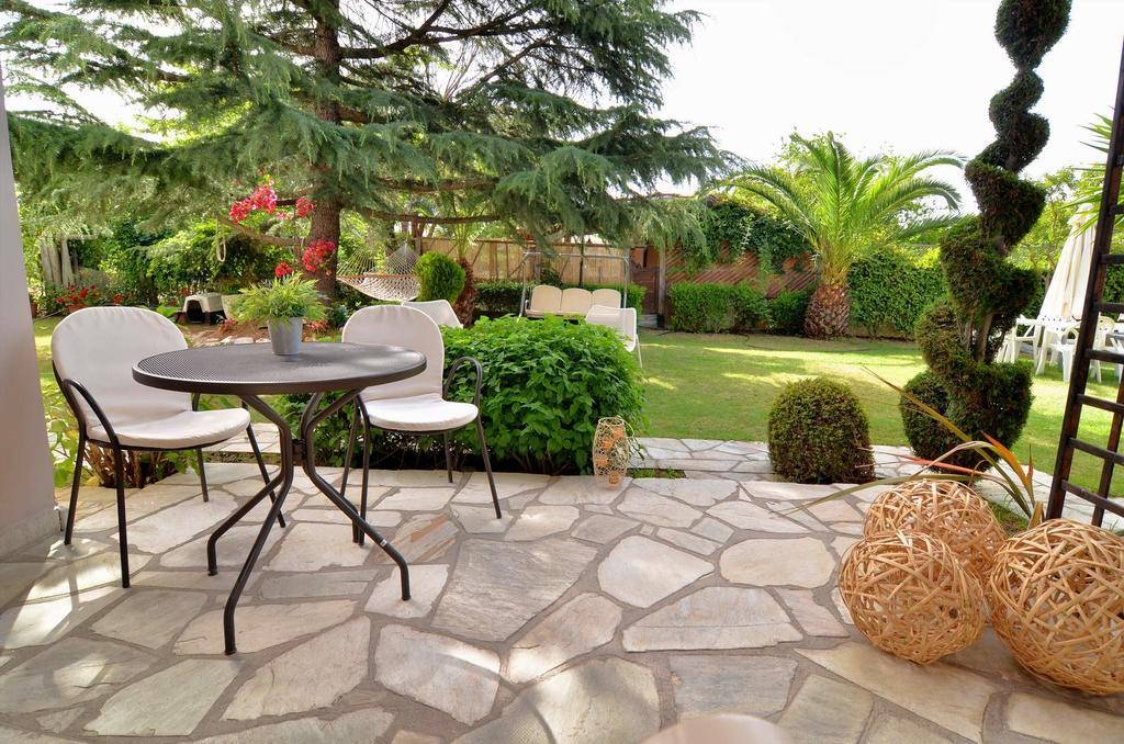 Garden House Apartment Велика Екстериор снимка